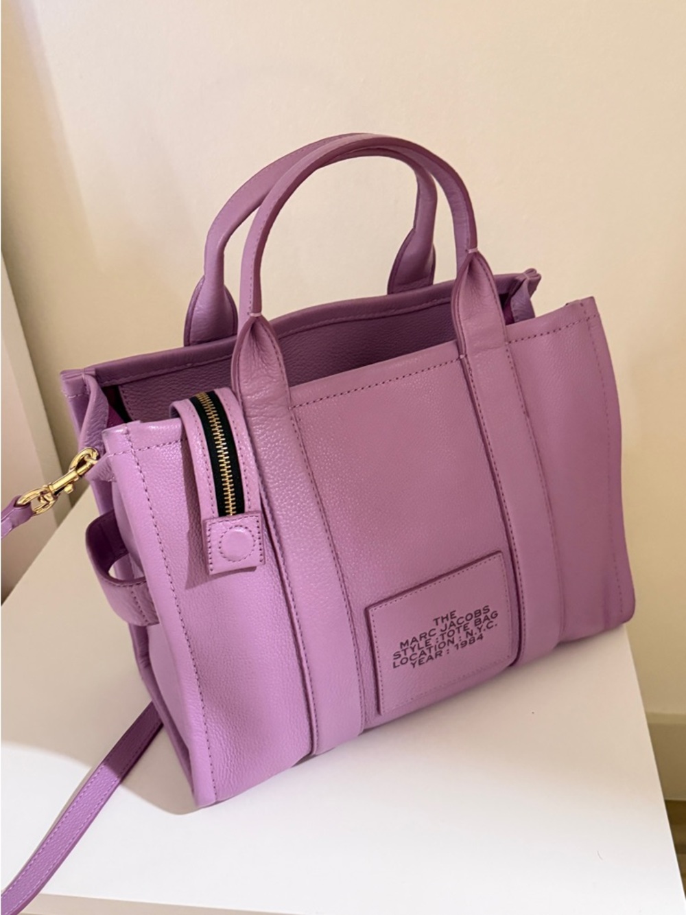 Marc Jacobs Lavender Purple 'The Tote Bag' Leather Tote - Picture 3 of 4